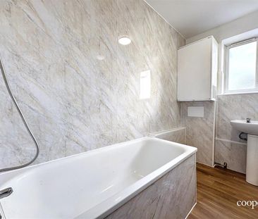 Victoria Road, Ruislip - Photo 2