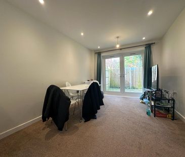 Madrid Road, Guildford Madrid Road, Guildford - Photo 1