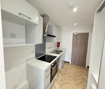 Studio to rent - Photo 2