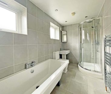 2 bedroom end of terrace house to rent - Photo 5