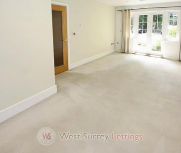 2 bedroom ground floor flat to rent - Photo 2