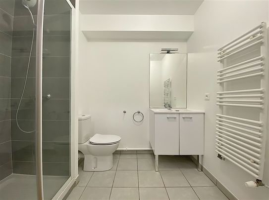 2 pièces - Meublé - 38 m² - 2ème étage - Colocation non autorisée - Photo 1