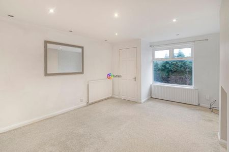 2 bedroom terraced house to rent - Photo 2