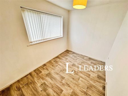 3 bedroom bungalow to rent Carroll Drive, ST3 - Photo 4