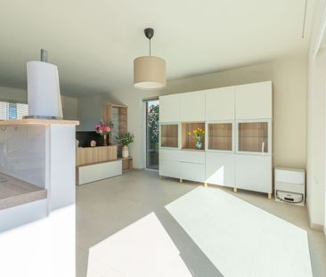 Halfopen BEN-woning met leuke tuin nabij het centrum van Wetteren - Photo 1