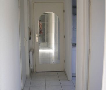Location Appartement 2 pièces 30m² SARREGUEMINES 57200 - Photo 2