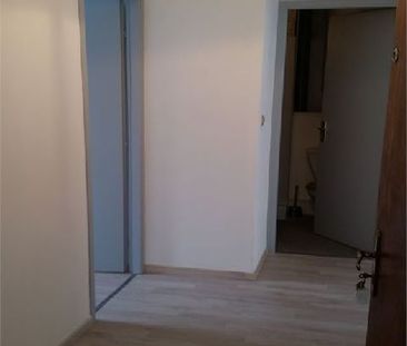 Location Appartement 3 pièces 56m² - Photo 3