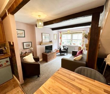 2 bedroom semi-detached house to rent - Photo 2