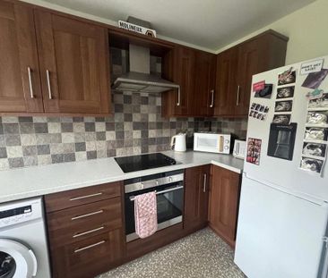 1 bedroom semi-detached house to rent - Photo 3