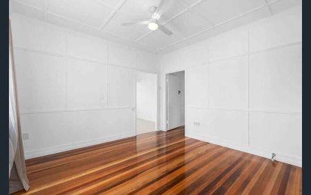 “Cosy & Convenient Two-Bedroom Home” - Photo 2