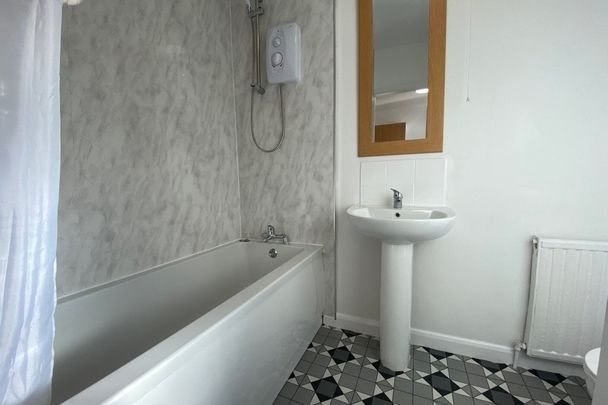 Dodgson Avenue - Photo 1