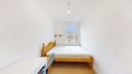 4 bedroom flat to rent - Photo 4