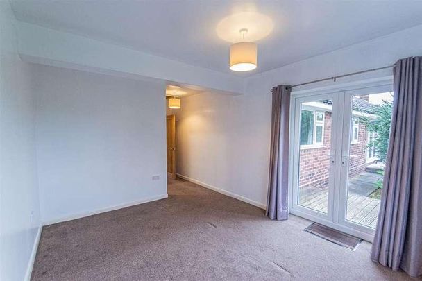 Highfield Avenue, Appleton, Warrington, WA4 - Photo 1