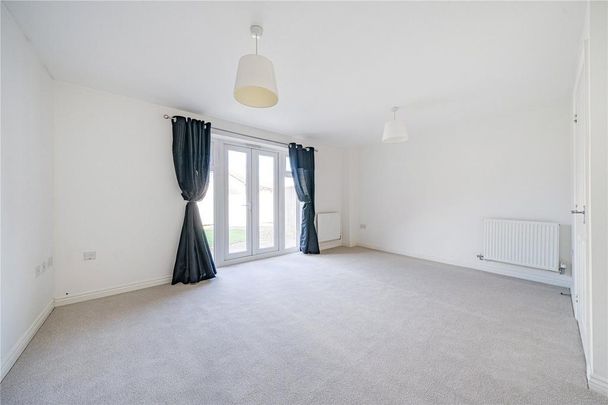 4 bedroom terraced house to rent - Photo 1