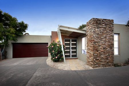 2/1 Wonga Court, Bentleigh East - Photo 4