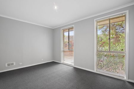 8 Limosa Court Mornington VIC - Photo 2