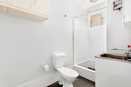 Comfortable and Convenient - Photo 4