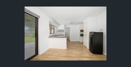 3-BEDROOM FAMILY HOME! - Photo 4