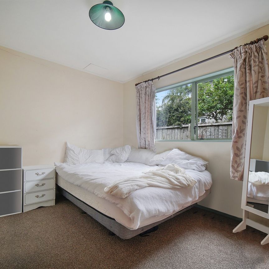 Tucked away in Remuera - Photo 1