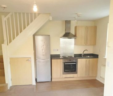 Terraced House to rent on - Photo 2