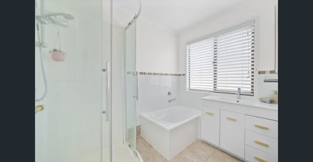 Spacious Elevated Family Home with Dual Living & Pool - Photo 4