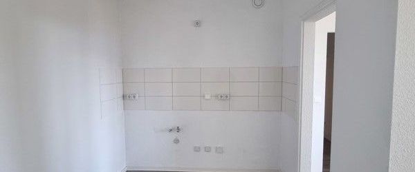 Schöne 2 Zimmer Wohnung mit Dusche! Termin vereinbaren und ansehen! - Photo 1