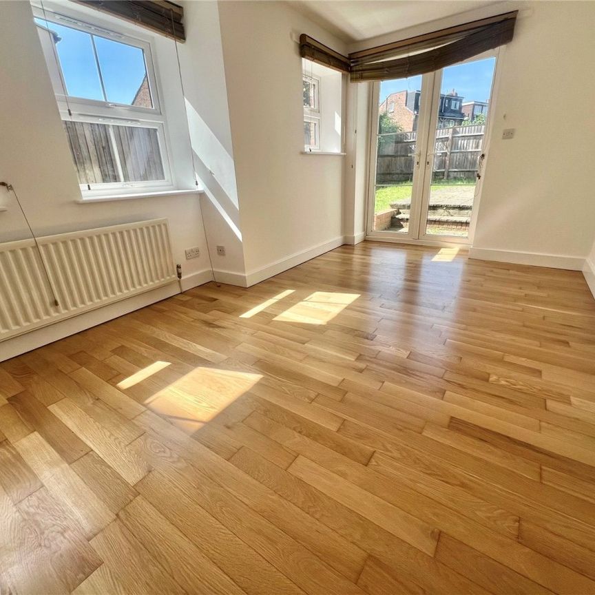 Truro Road, N22, London - Photo 1