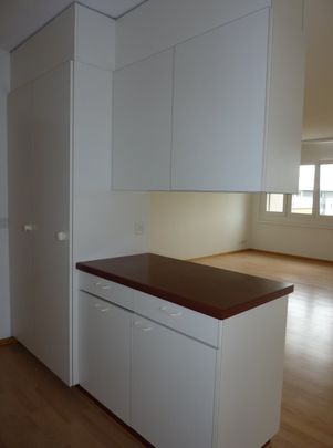 "Helle Wohnung mit tollem Balkon" - Photo 1