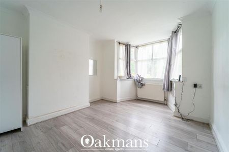 4 bedroom semi-detached house to rent - Photo 2