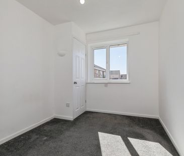 3 bedroom property to rent - Photo 1