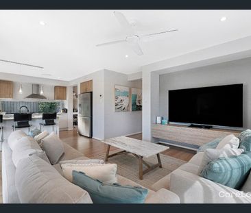 SPACIOUS FAMILY HOME IN POPULAR RIVERINA ESTATE - Photo 3