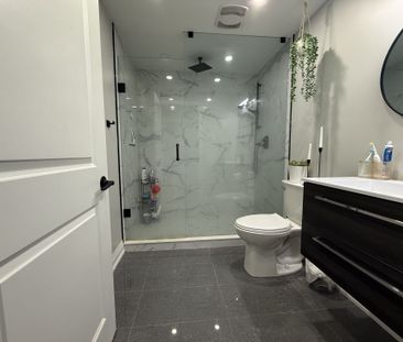 For Lease - 56 Hickling Trail Unit# UPPER UNIT, Barrie, Ontario - Photo 4