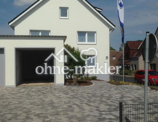 2 Zimmer Obergeschosswohnung im Ortszentrum von Dorum - Photo 1