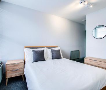 1 bedroom in a house share to rent - Photo 4