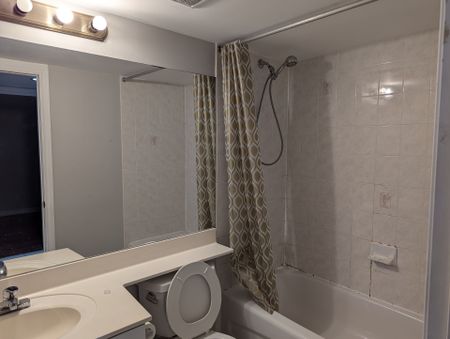 For Lease - 130 Pond Drive Unit# 301, Markham, Ontario - Photo 4