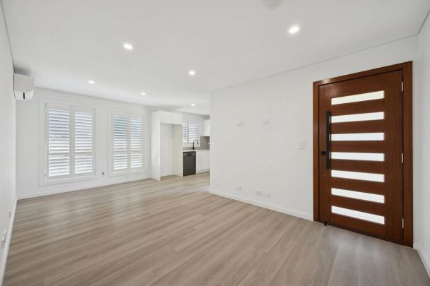 Fresh, Modern & Conveniently Located Granny Flat - Photo 1