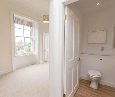 4 bedroom semi-detached house to rent - Photo 4