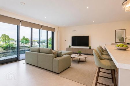 Apt 6, Priory Gate, Priory Park, Holywood, BT18 0LG - Photo 2