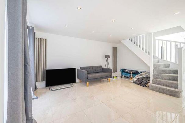 Athena Place, The Drive, Northwood, HA6 - Photo 1