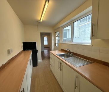 3 bedroom terraced house to rent - Photo 6