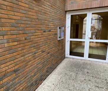 Location Appartement 1 pièce 34m² TROYES 10000 - Photo 2