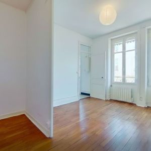 Appartement à louer 2 pièces • Oullins - Photo 2