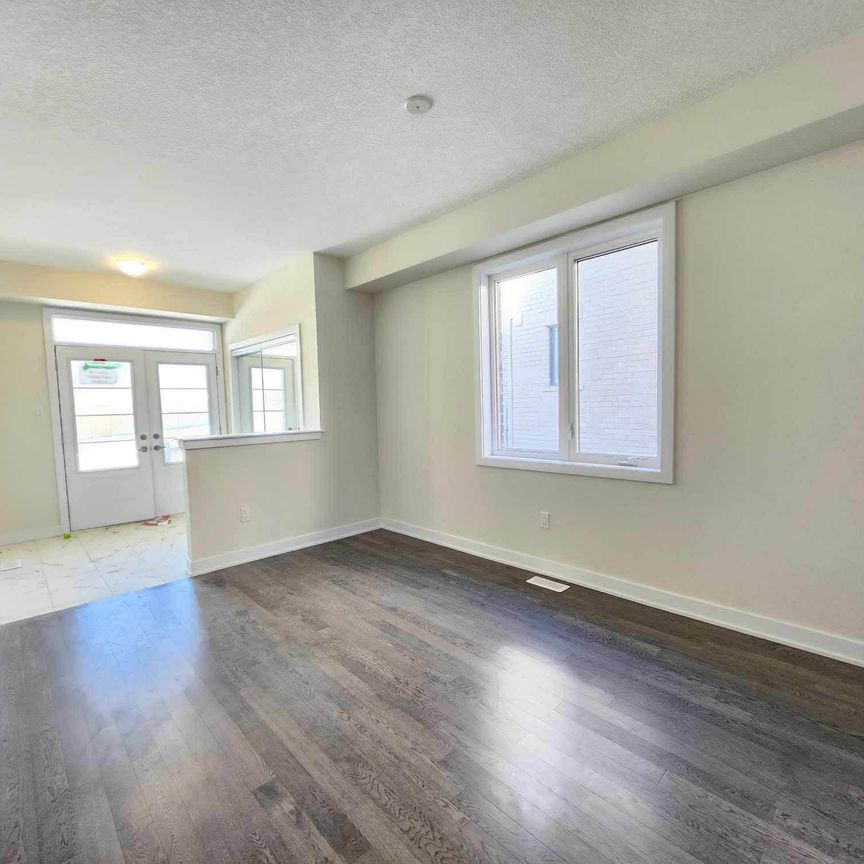 For Lease - 70 Eastbridge Avenue, Welland, Ontario - Photo 1