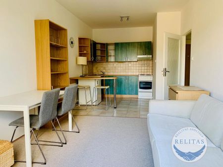 Pronájem bytu 2+kk 42 m2 - Fotografie 4