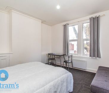 Studio for Rent - Photo 3