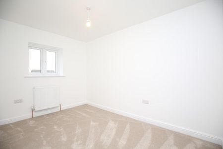 3 bedroom detached house to rent - Photo 5