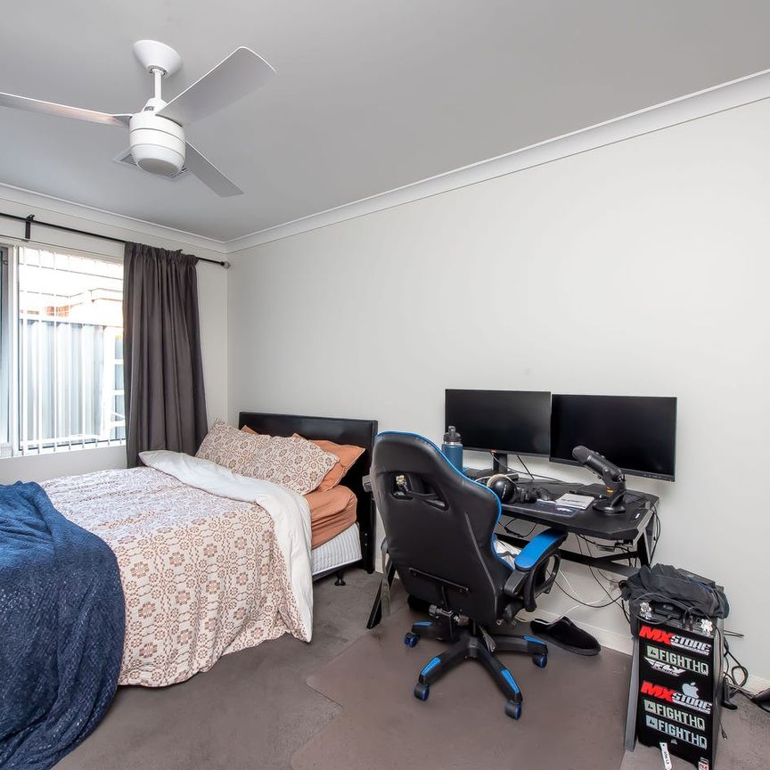 Properties like this do not come to the rental market very often! - Photo 1