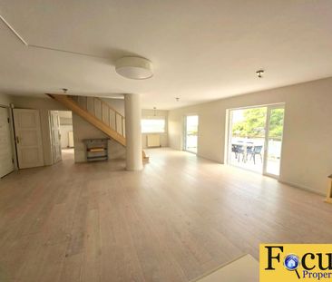 Μεζονέτα, προς ενοικίαση - 160 τ.μ. - Photo 2