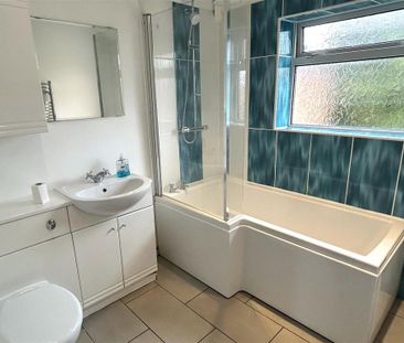 4 bedroom house to rent - Photo 2