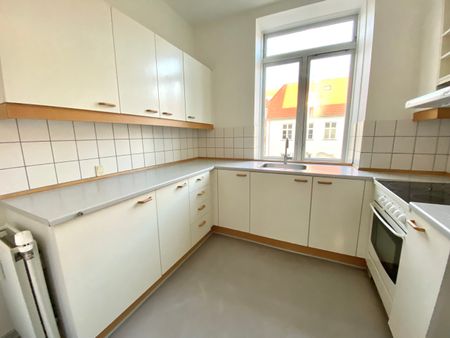 Lys lejlighed i hjertet af Odense med byliv lige udenfor - Photo 5